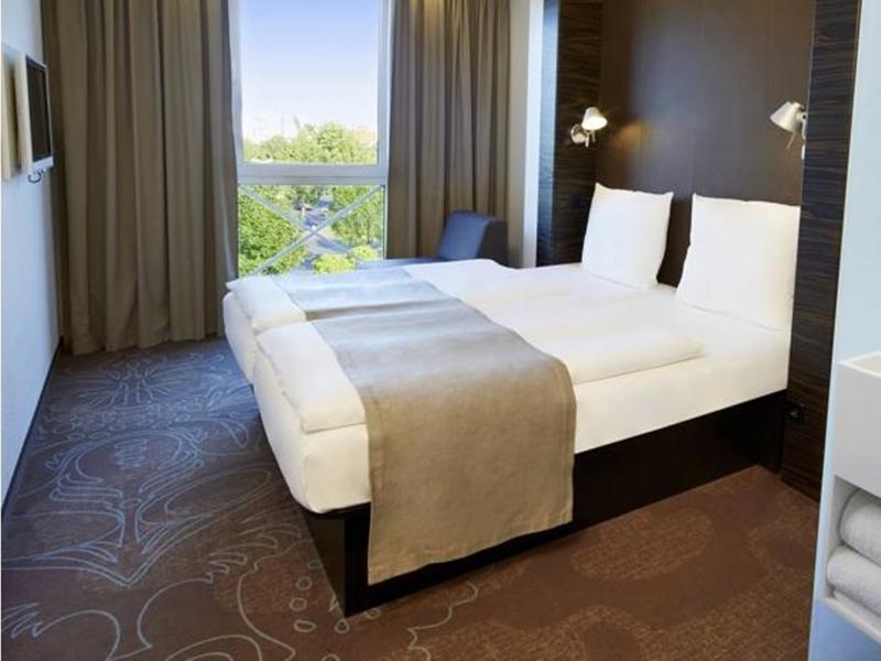 B&B Hotel Berlin-Dreilinden Клайнмахнов Екстер'єр фото